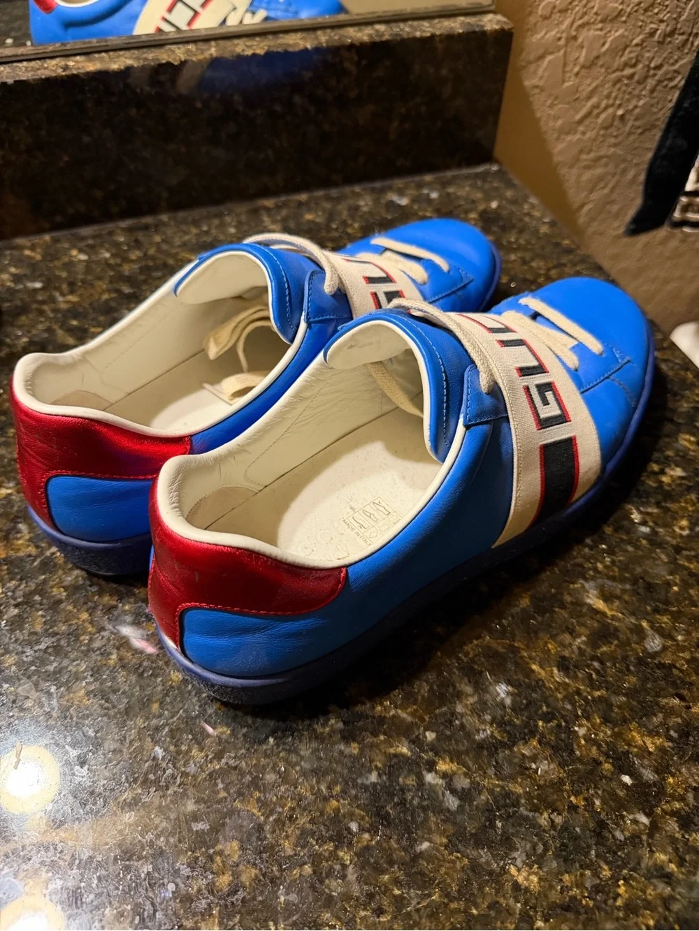 Men’s Gucci Blue & Red Low-Top Sneakers Size 8